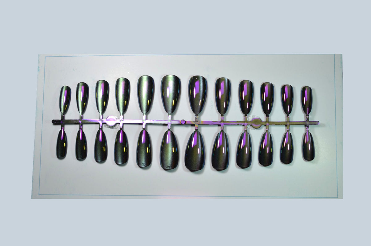 Cat Eye Iridescent Nail Strips